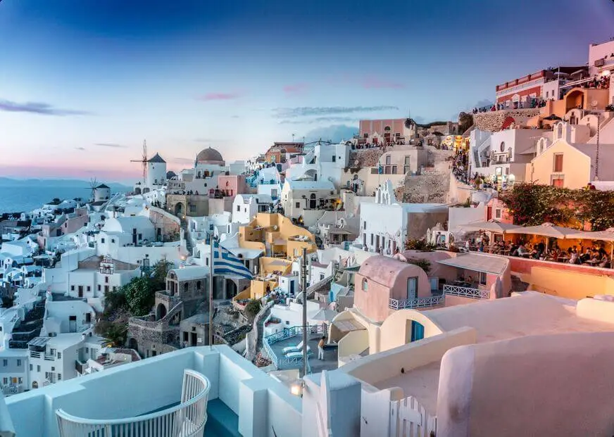 Santorini’s Top 8 Enchanting Destinations: A Visual Delight